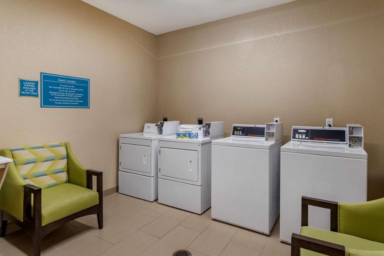 Best Western Plus Galveston Suites Bagian luar foto