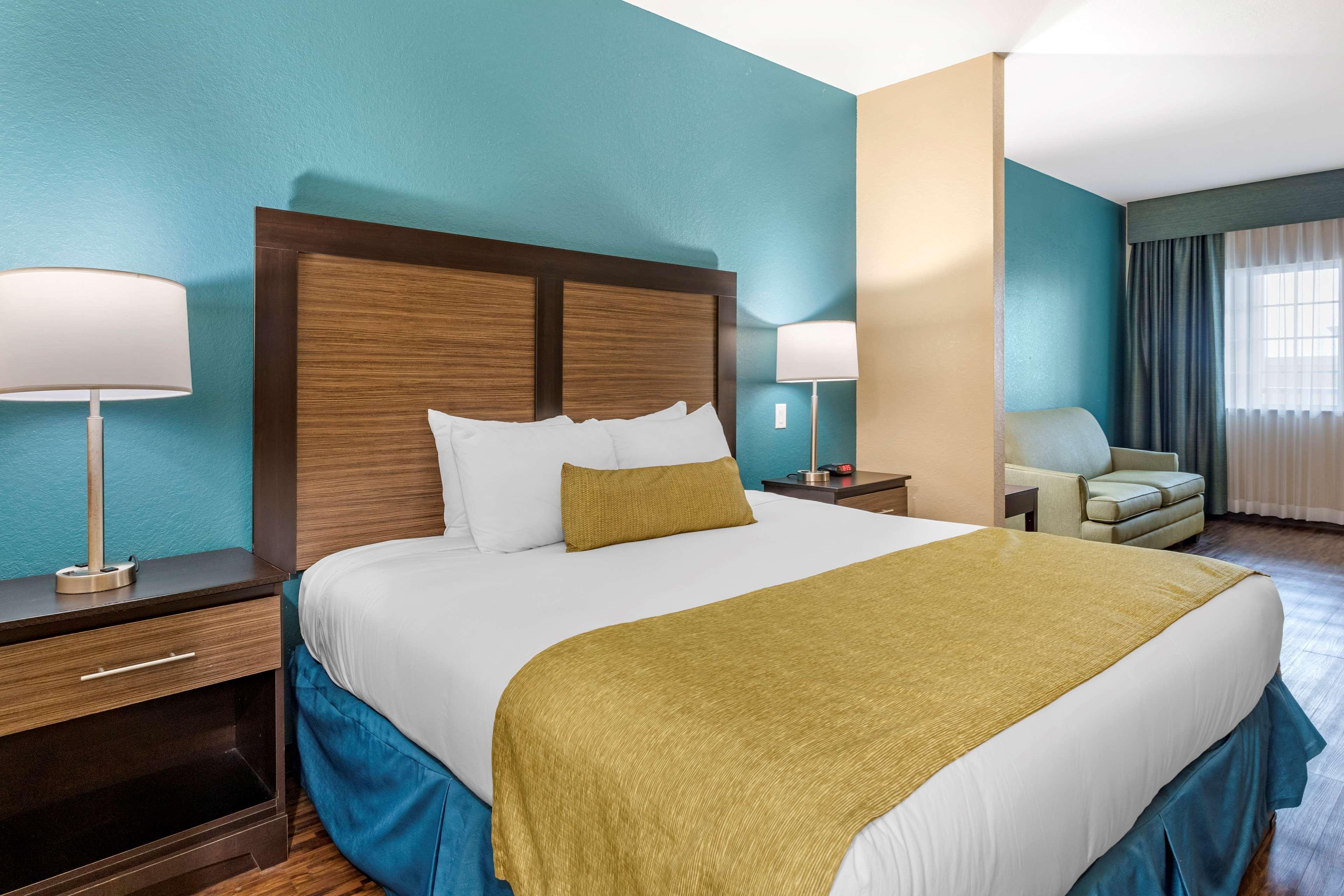 Best Western Plus Galveston Suites Bagian luar foto