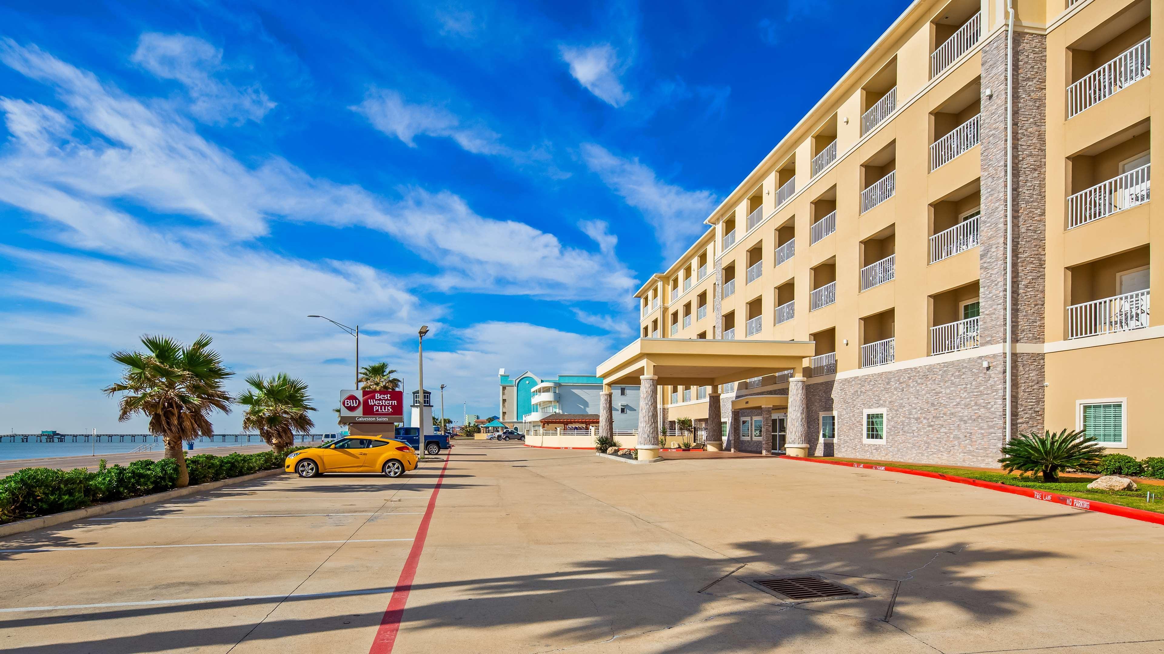 Best Western Plus Galveston Suites Bagian luar foto